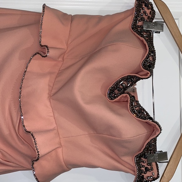 Evening Dress🤍🤍🤍 - Picture 3 of 6